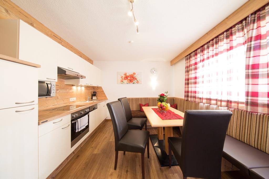 Gaestehaus Falkner Ignaz Solden Ruang foto