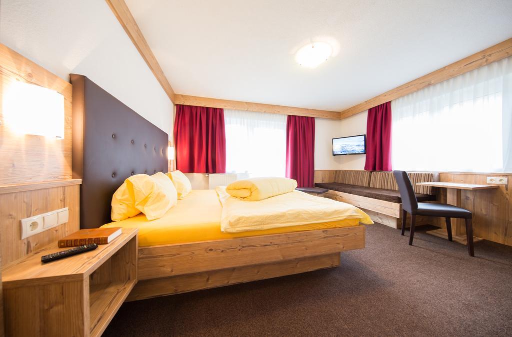 Gaestehaus Falkner Ignaz Solden Bagian luar foto
